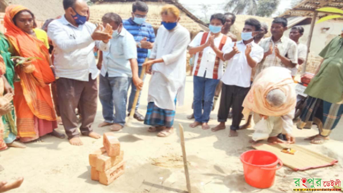 পার্বতীপুরে আদিবাসী পল্লীতে দূর্গামন্দির নির্মাণ